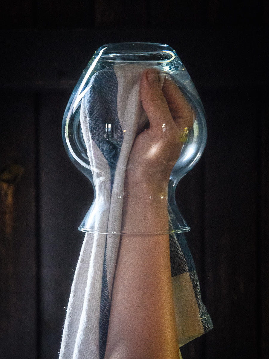 the hand of a true maid